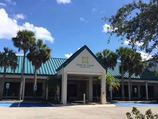 Port Saint Lucie Hospital
